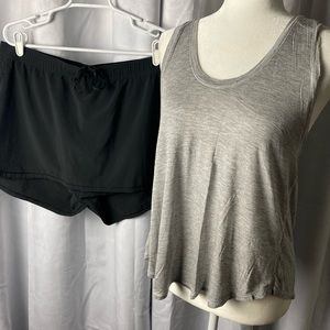 NORTH FACE 2 piece exercise/tennis outfit.